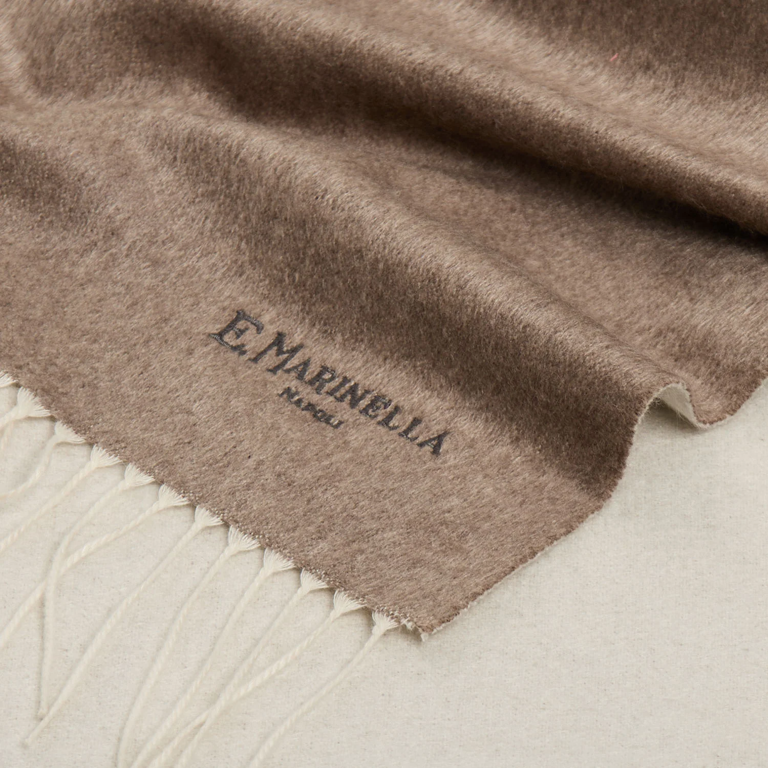 BICOLOR CAMEL AND BEIGE SILK AND CASHMERE SCARF - Image 5