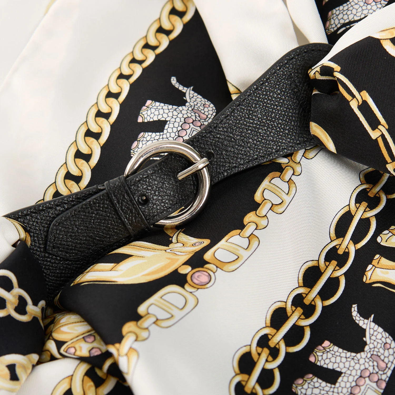 BLACK LEATHER SCARF-BUCKLE - Image 3