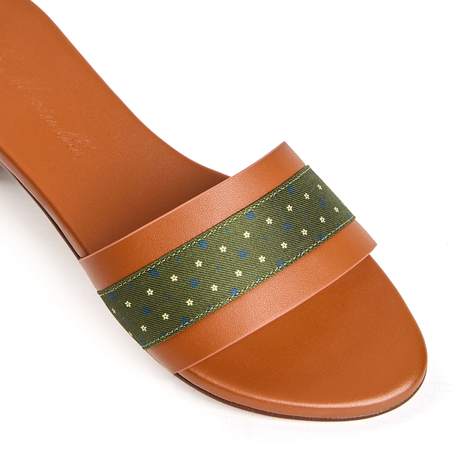 SIGNATURE ICONOGRAPHIC FLAT SANDAL - Image 4