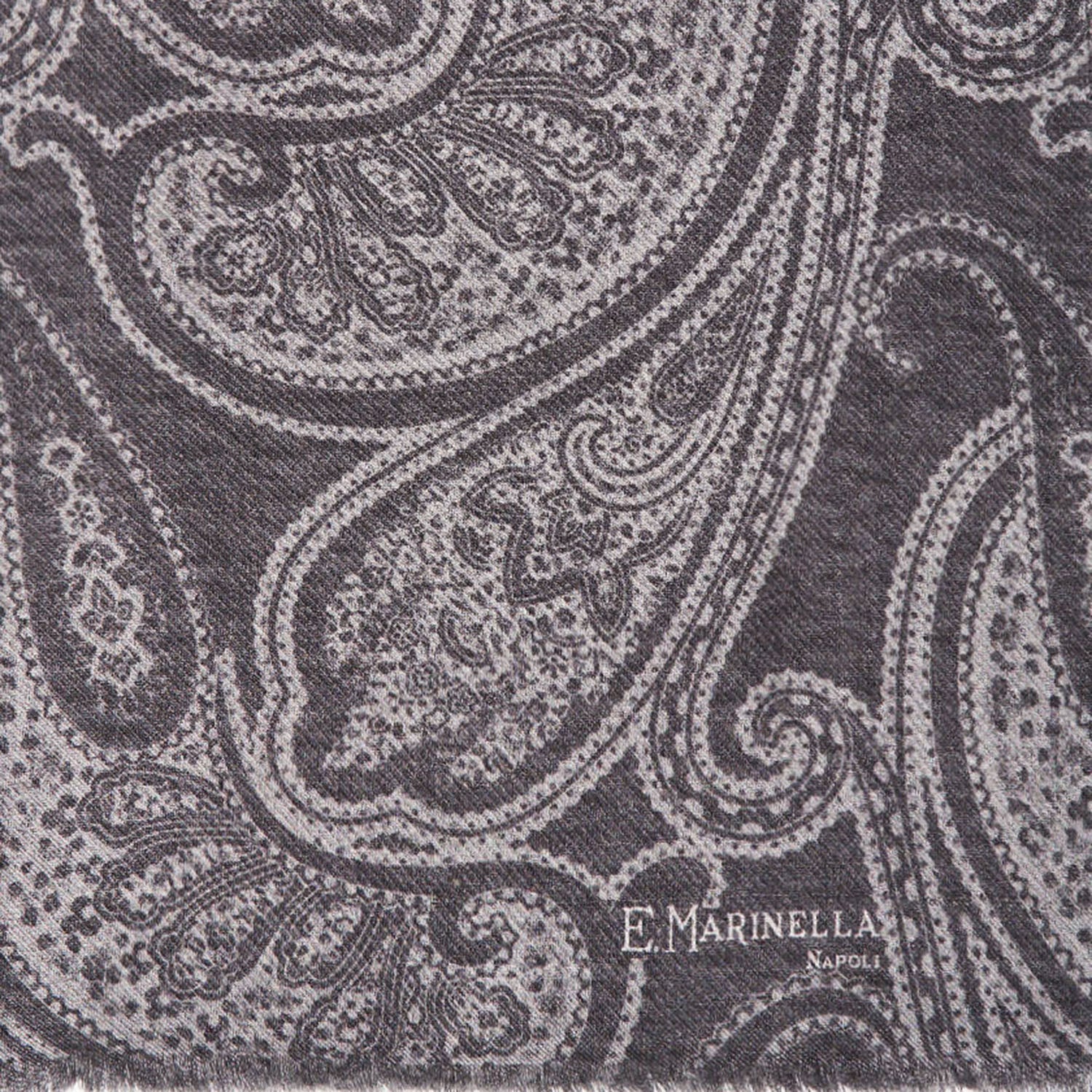 GRAY WOOL STOLE - Image 4