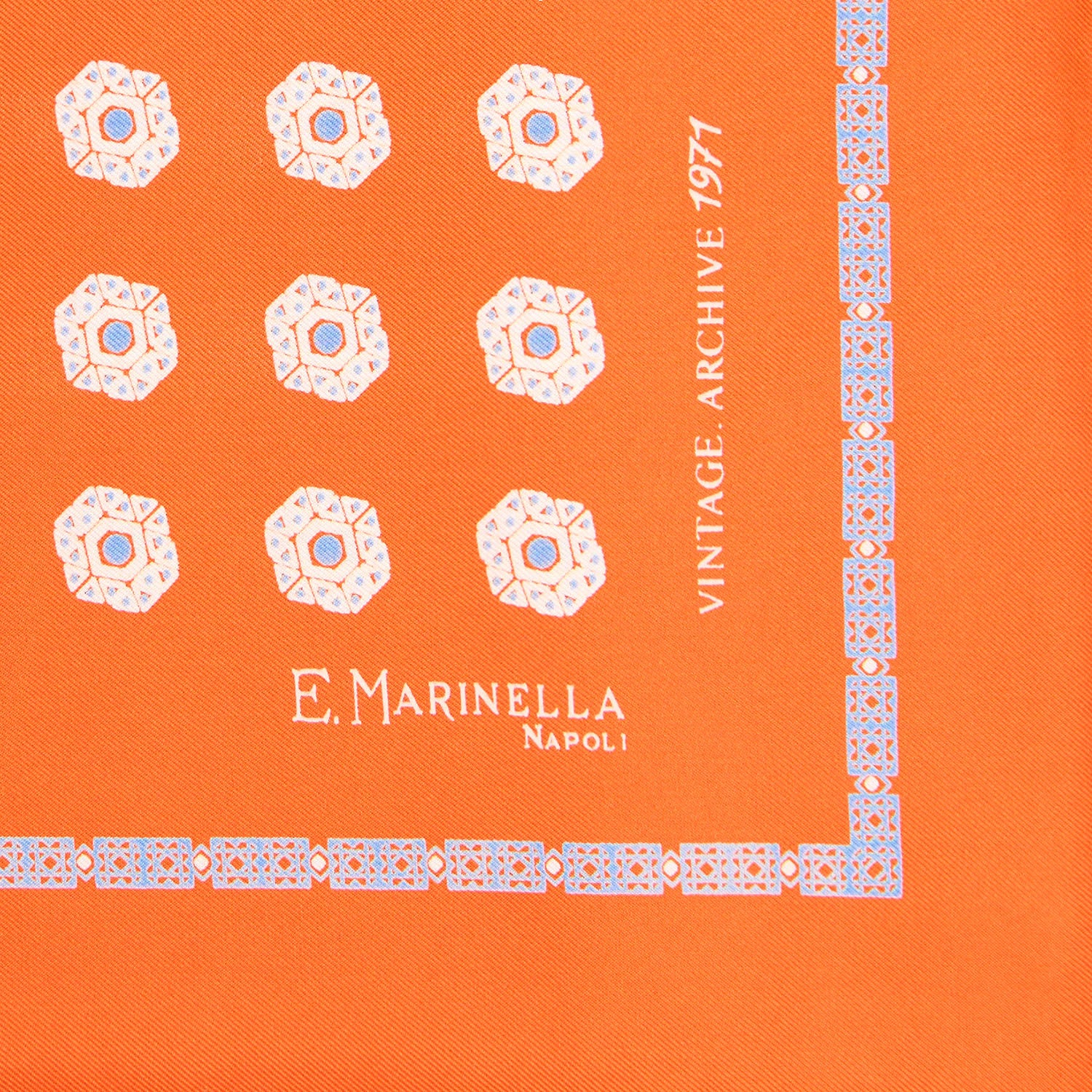 ORANGE HAND-PRINTED SILK POCKET SQUARE - Image 3