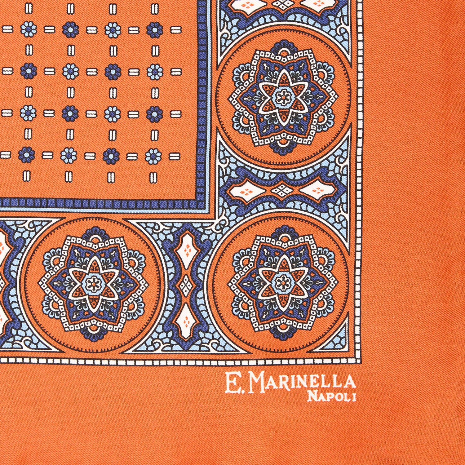 ORANGE HAND-PRINTED SILK POCKET SQUARE - Image 3
