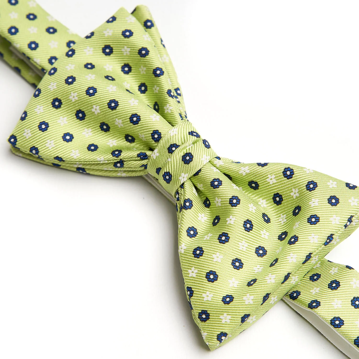 LIGHT GREEN PRE-KNOTTED SILK BOWTIE - Image 2