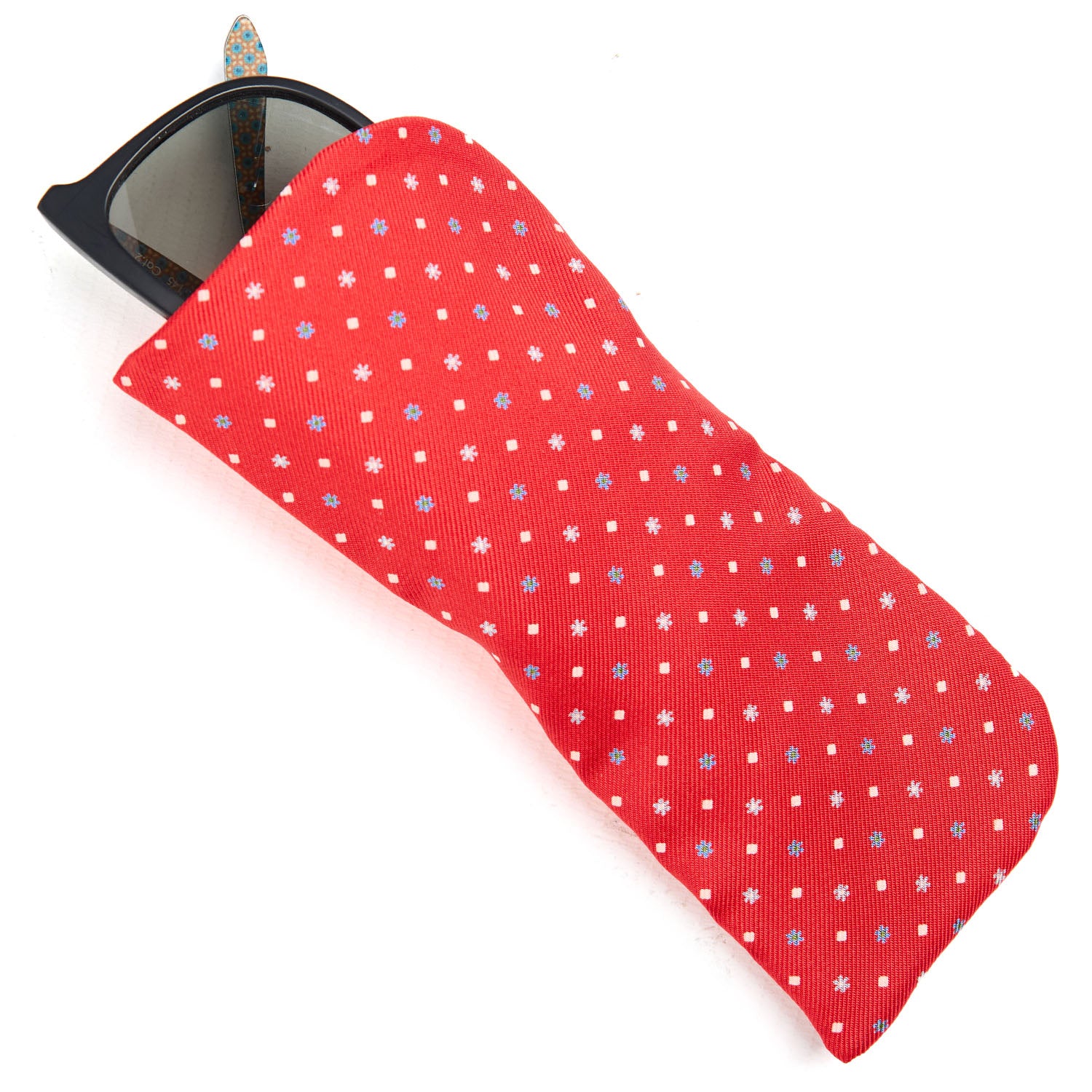 RED GLASSES CASE